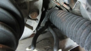 Volvo_replace_inner_outer_tie_rod_7_1